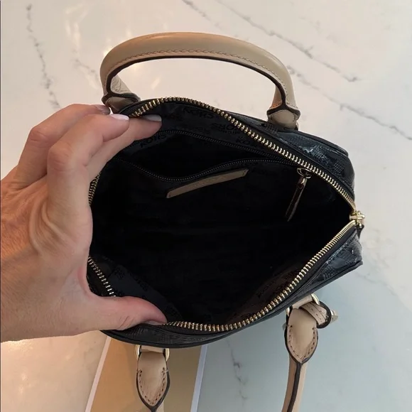 Michael Kors Black and Cream mini Satchel - Picture 5 of 8